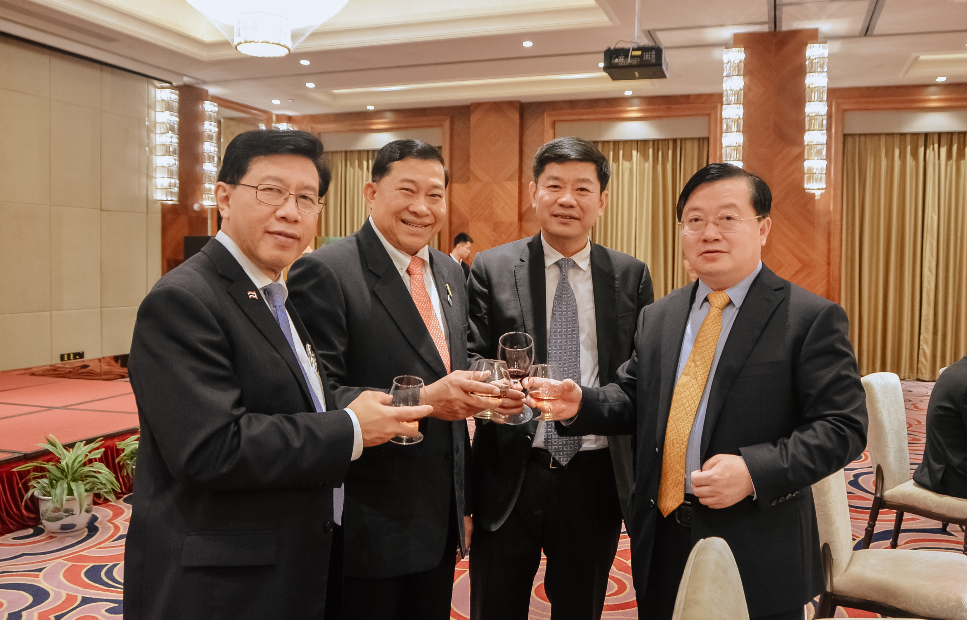 微信图片_20181217153722.jpg